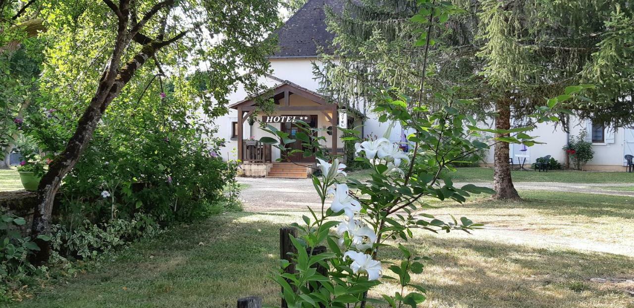 Hotel Du Parc Thonac 외부 사진